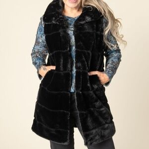 Nwot! Rachel Zoe faux fur hooded vest
